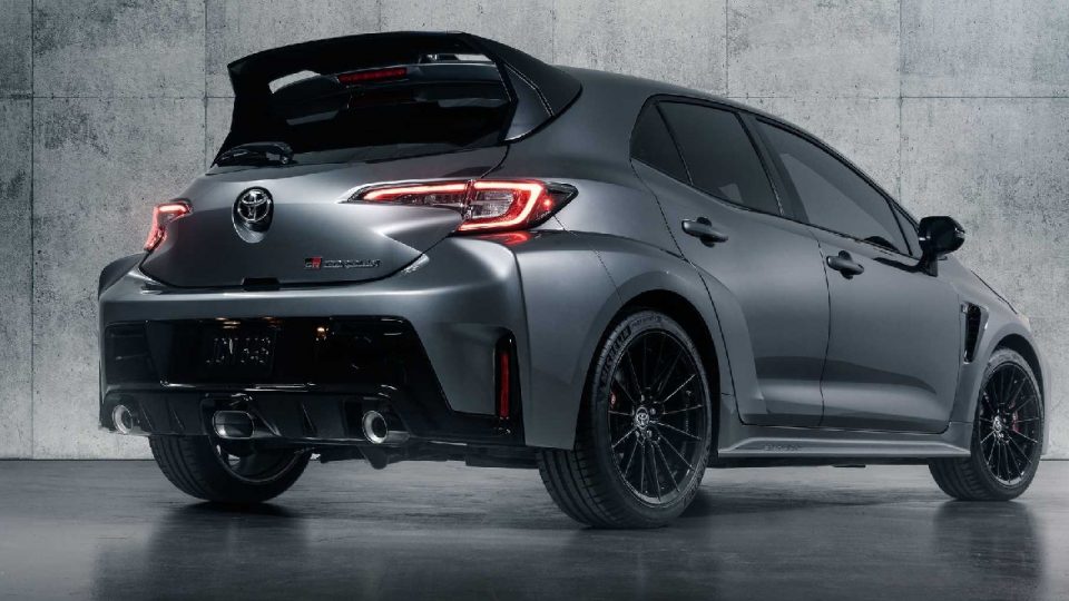 GR Corolla 4