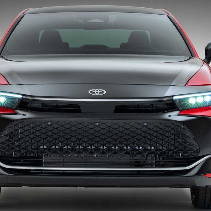 2023 Toyota Crown Üstün Performans ve Tasarımıyla Tanıtıldı 2023 Toyota Crown 6 720x720 - 2023 Toyota Crown Üstün Performans ve Tasarımıyla Tanıtıldı