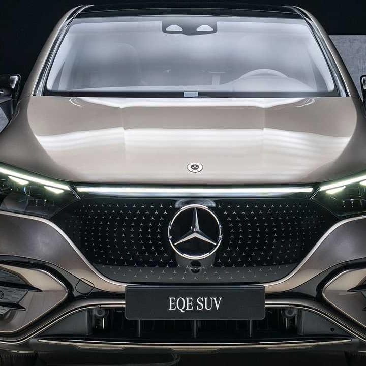Mercedes-Benz EQE Elektrikli SUV Tanıtıldı: Hayran Bırakan Tasarım Mercedes Benz EQE 1 4 720x720 - Mercedes-Benz EQE Elektrikli SUV Tanıtıldı: Hayran Bırakan Tasarım