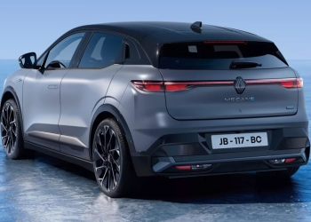 2025 Renault Megane E-Tech Tanıtıldı: Elektrikli Ara&ccedil;larda Yeni Bir D&ouml;nem Başlıyor!