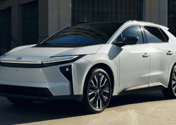 2026 Toyota bZ Tanıtıldı: Daha Fazla Menzil, G&uuml;&ccedil; ve Modern Tasarım